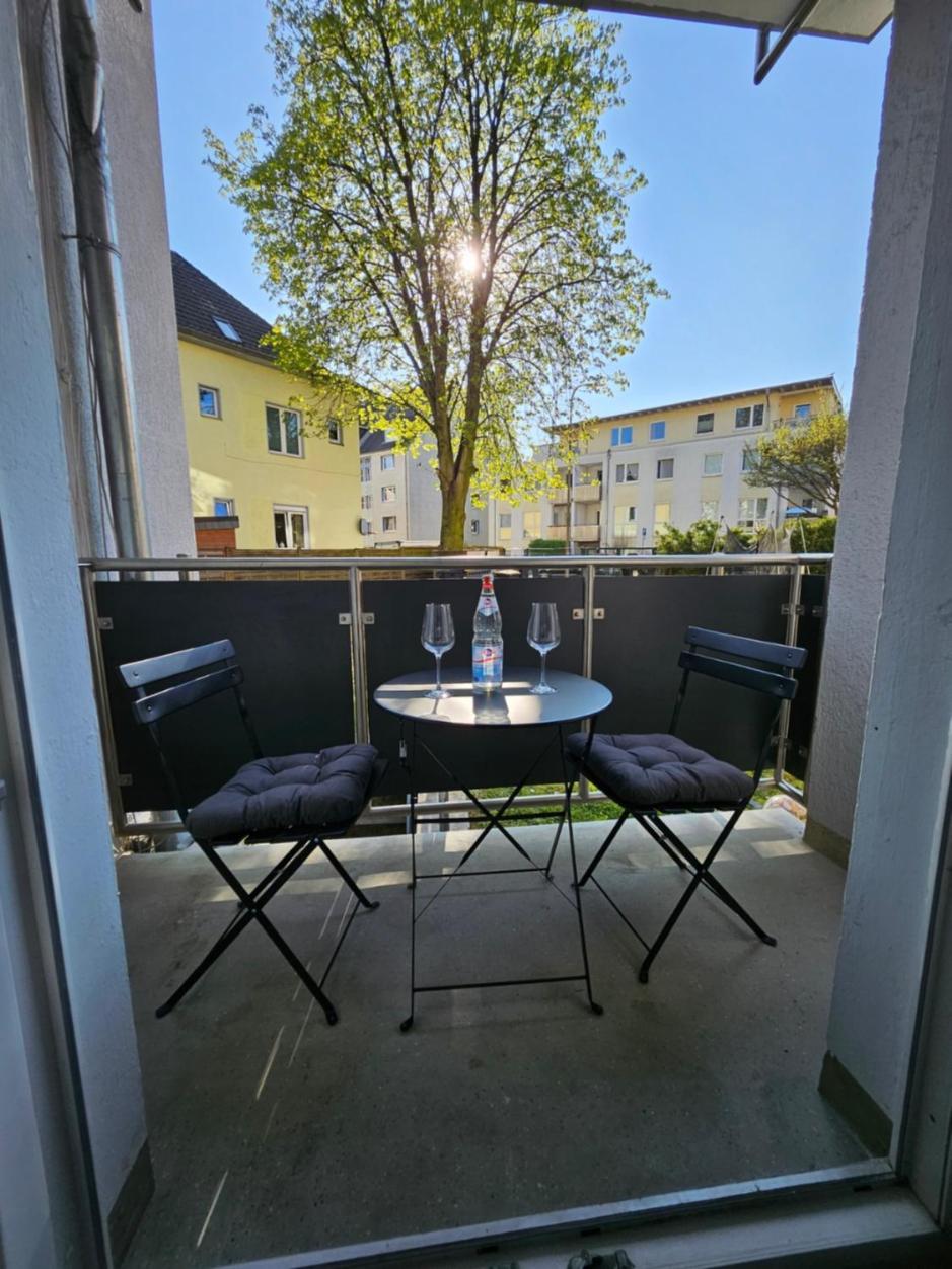 Modern Homes - Voll Ausgestatte Wohnung - Balkon - Hotelbetten - 4K Tv - Wlan Moers Zewnętrze zdjęcie