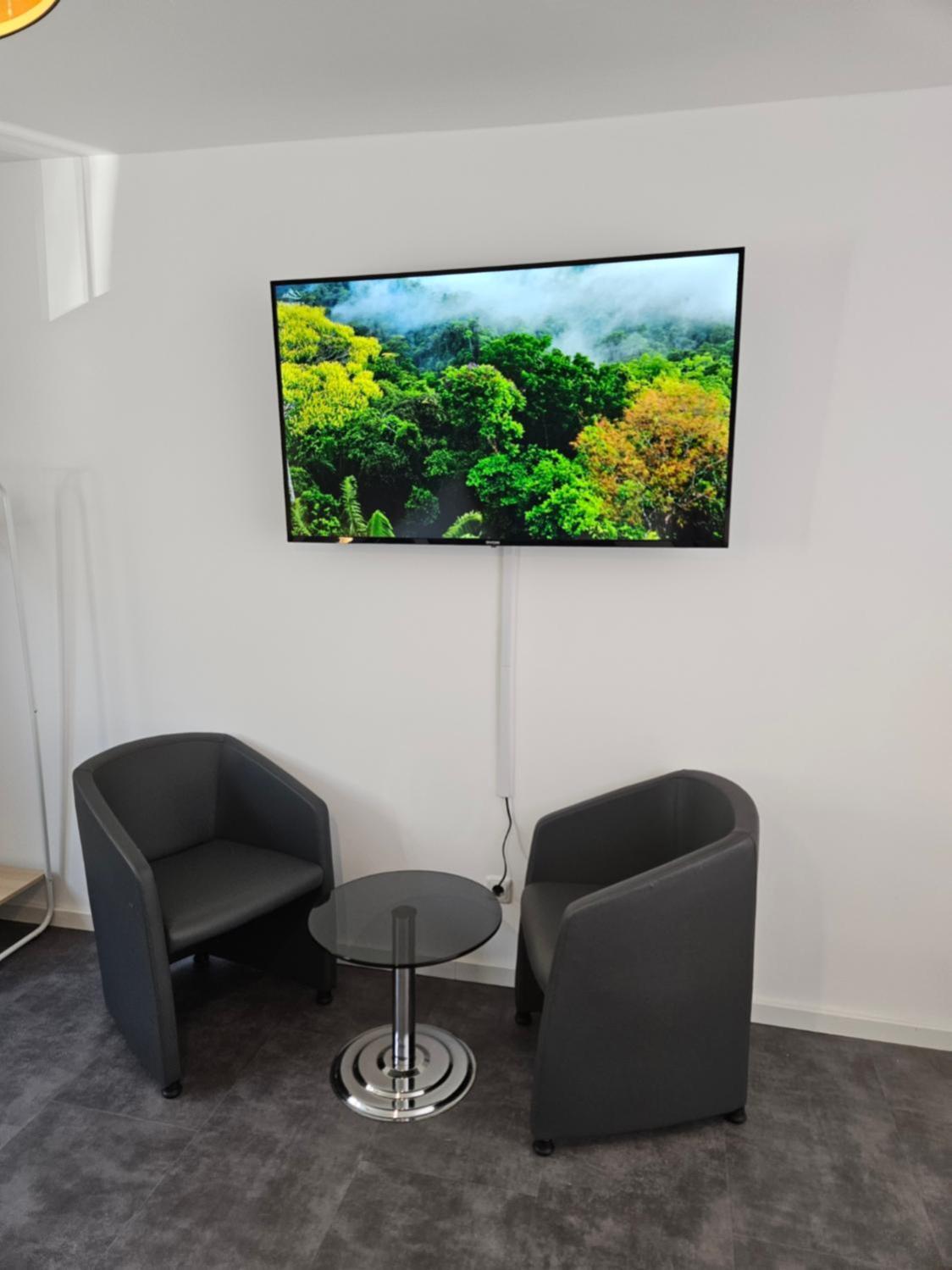 Modern Homes - Voll Ausgestatte Wohnung - Balkon - Hotelbetten - 4K Tv - Wlan Moers Zewnętrze zdjęcie