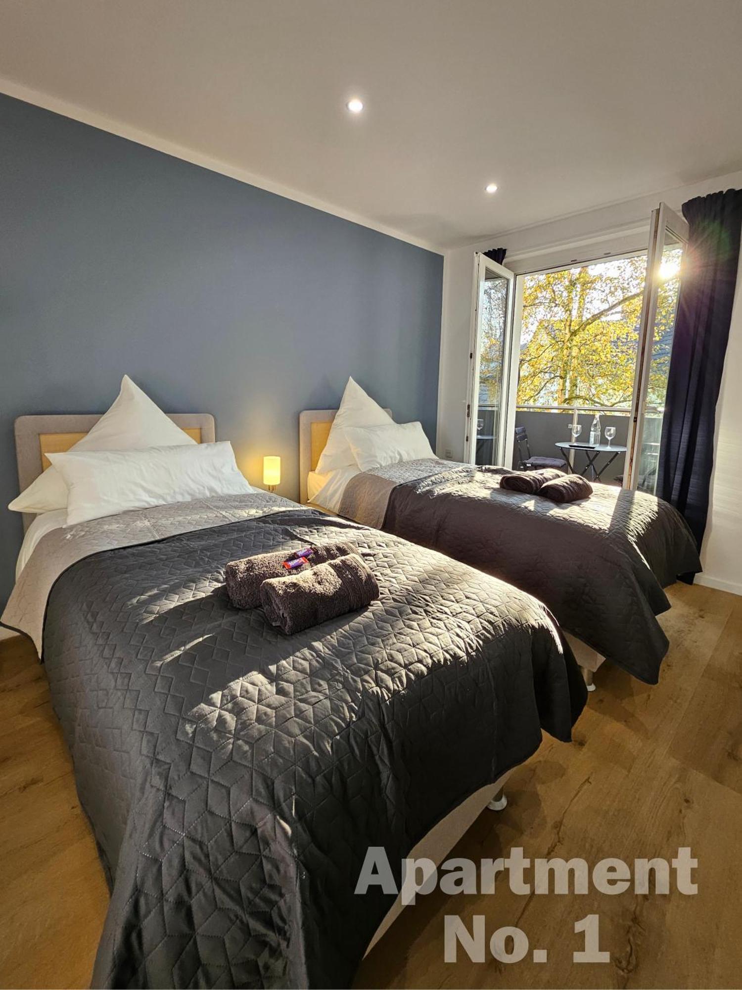 Modern Homes - Voll Ausgestatte Wohnung - Balkon - Hotelbetten - 4K Tv - Wlan Moers Zewnętrze zdjęcie